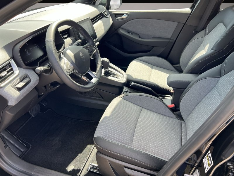Renault Clio (11/2025, Benzin)