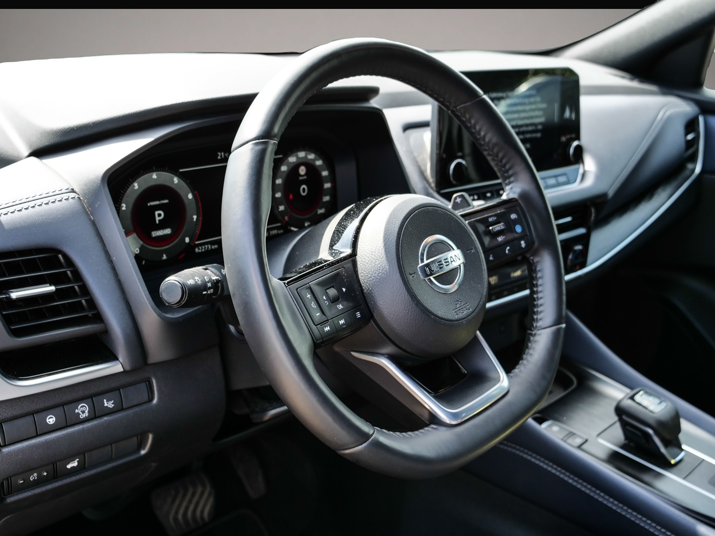 Nissan Qashqai (11/2022, Benzin)