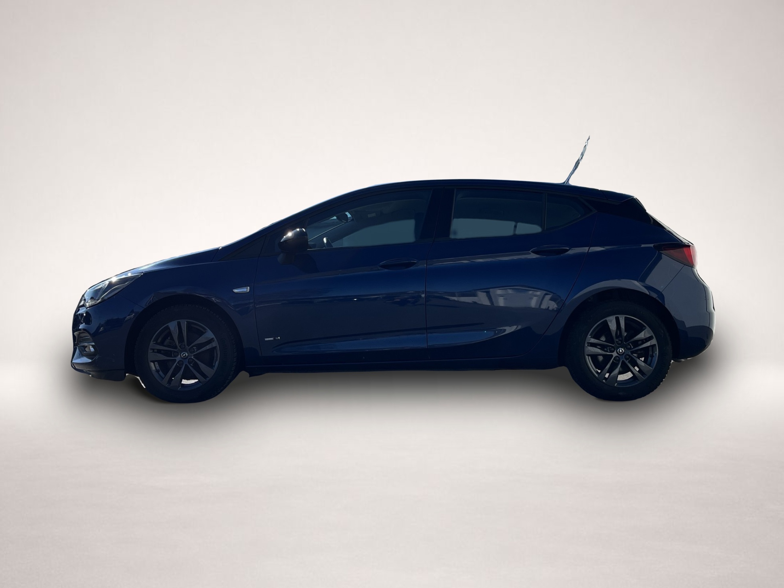 Opel Astra (10/2021, Benzin)