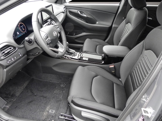 Hyundai i30 (02/2026, Benzin)