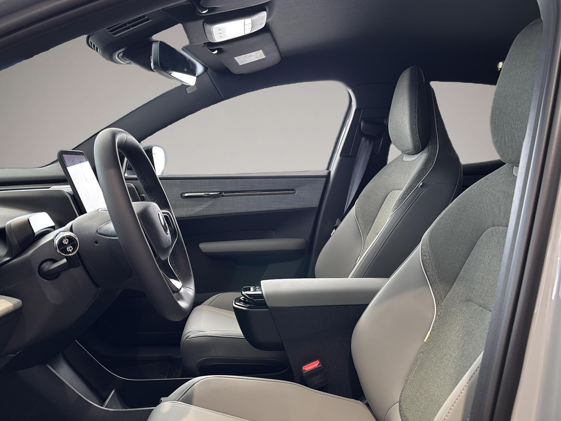 Volvo EX30 (12/2024, ELECTRIC)