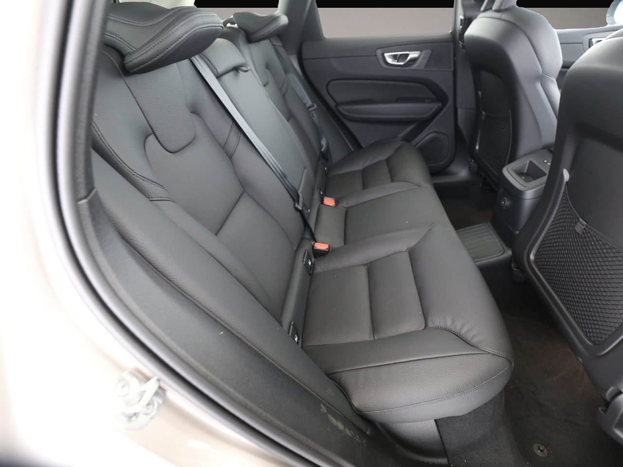 Volvo XC60 (05/2024, Hybrid (Benzin/Elektro))