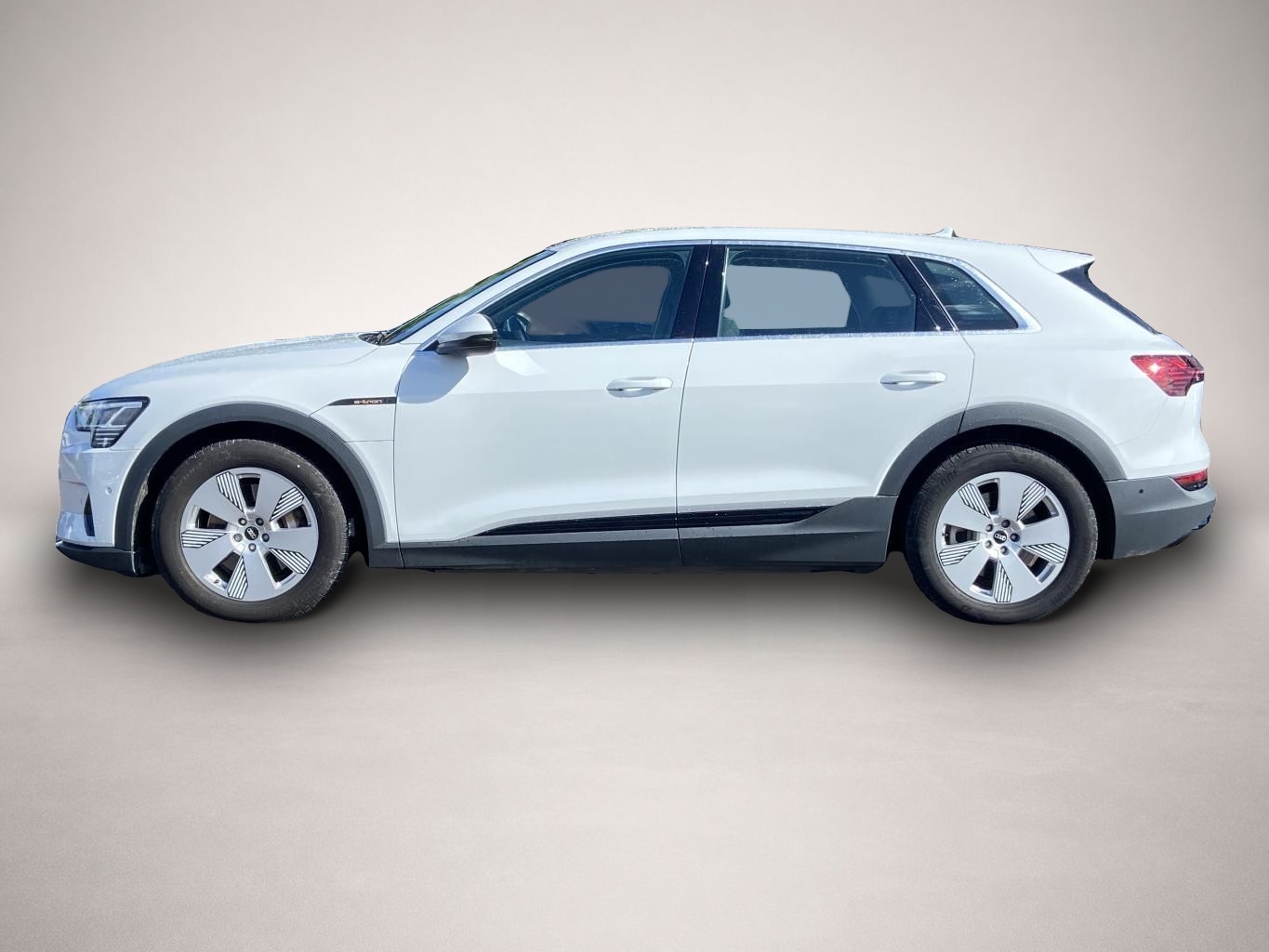 Audi e-tron (12/2022, ELECTRIC)