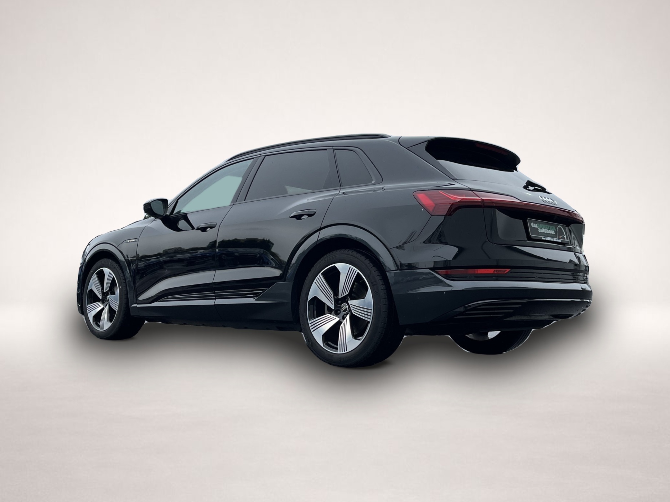 Audi e-tron (05/2022, ELECTRIC)