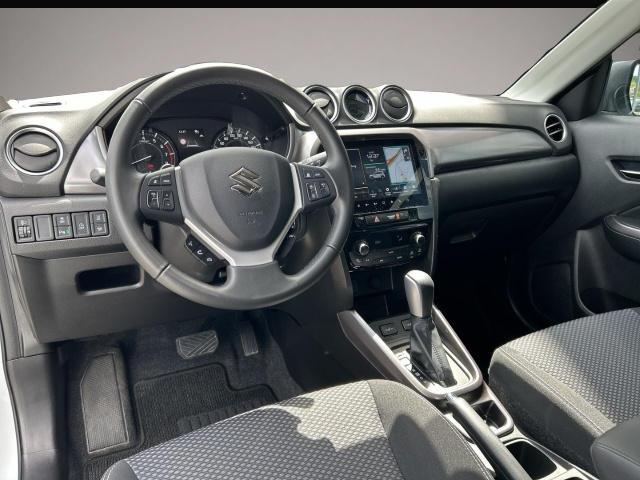 Suzuki Vitara (03/2026, Benzin)