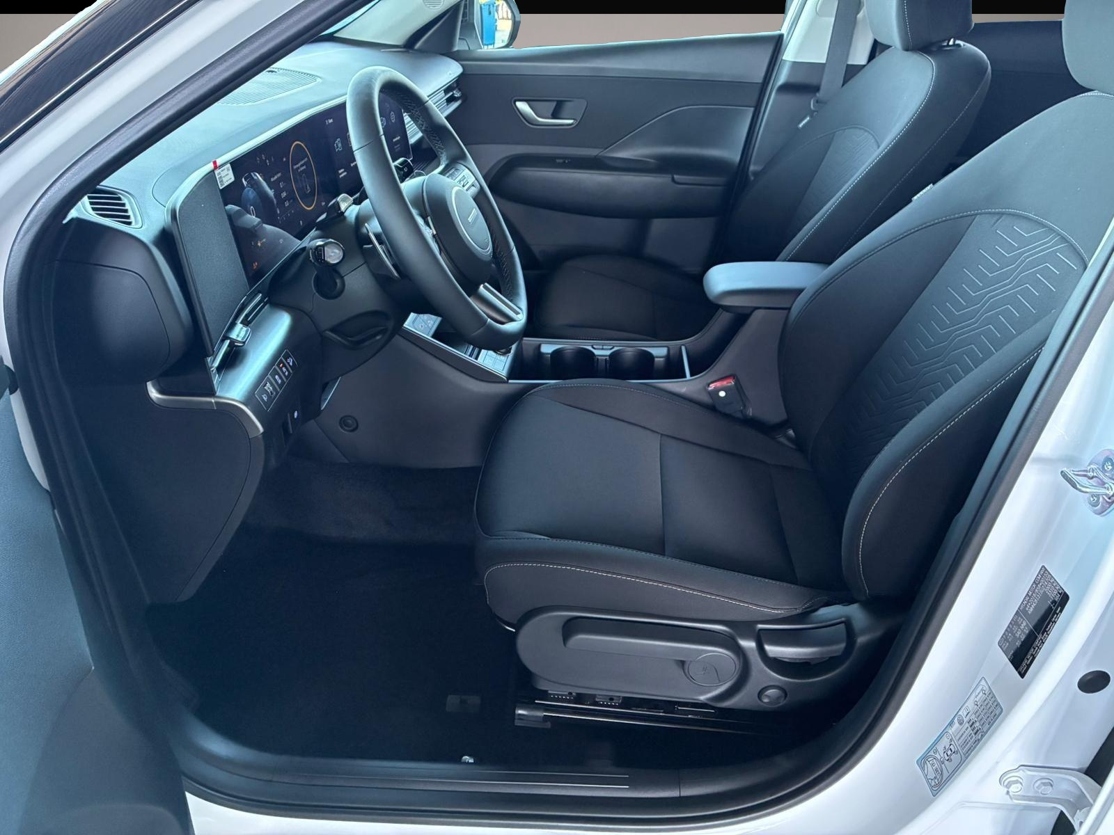 Hyundai KONA (04/2025, Benzin)
