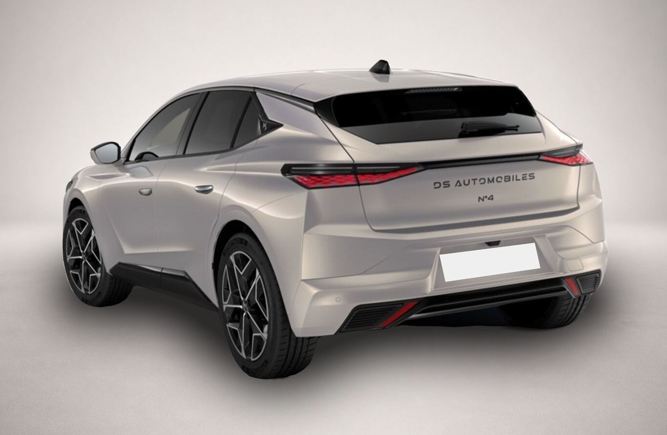 Ds-Automobiles Nº4 (05/2026, Benzin)
