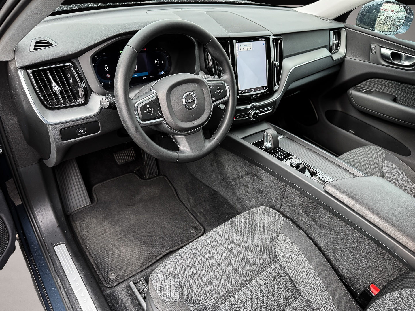 Volvo XC60 (12/2023, Benzin)