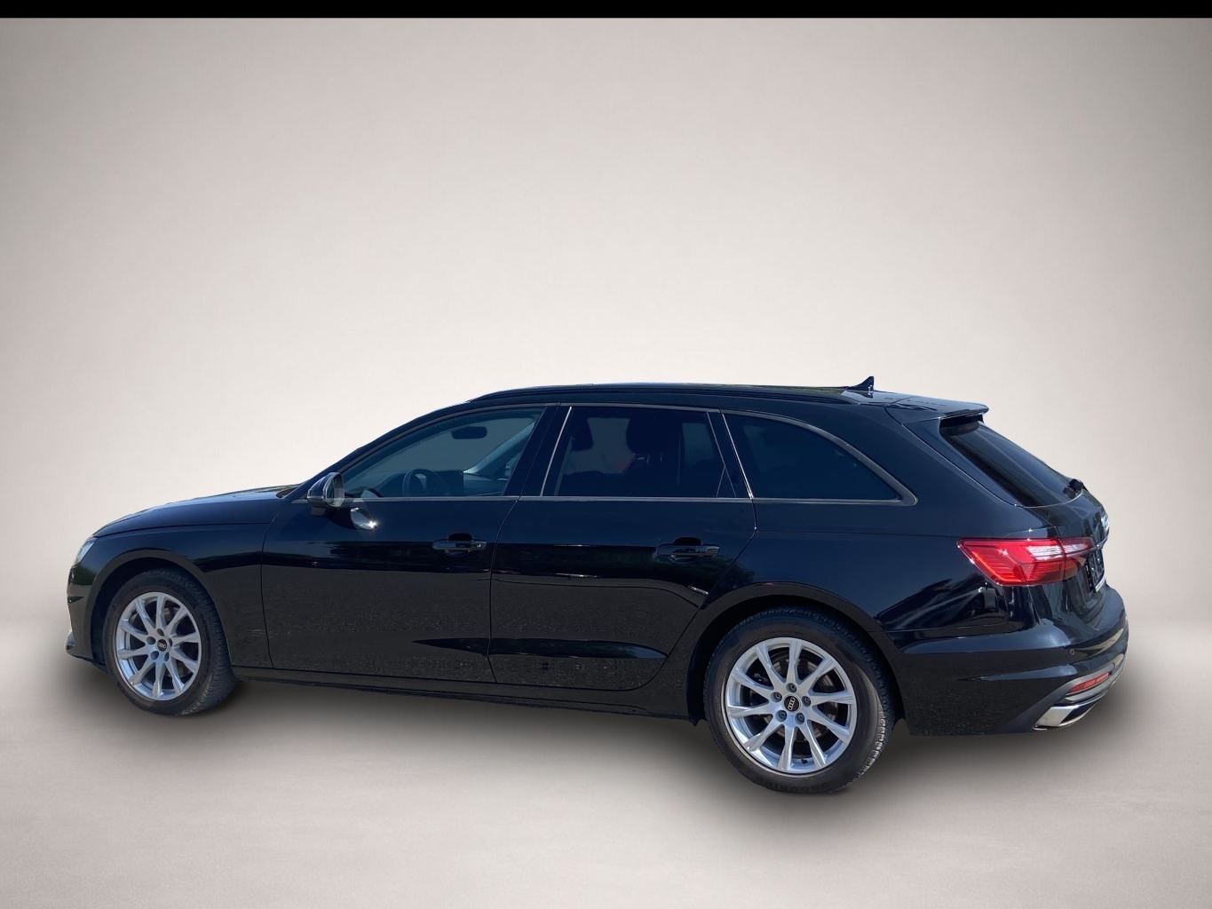 Audi A4 (08/2022, )