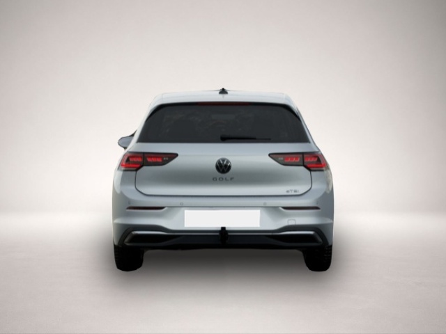 Volkswagen Golf (10/2025, Benzin)