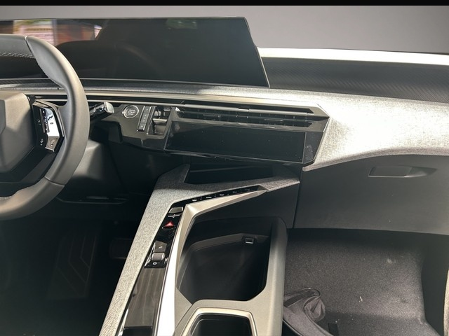 Peugeot 3008 (06/2025, Benzin)
