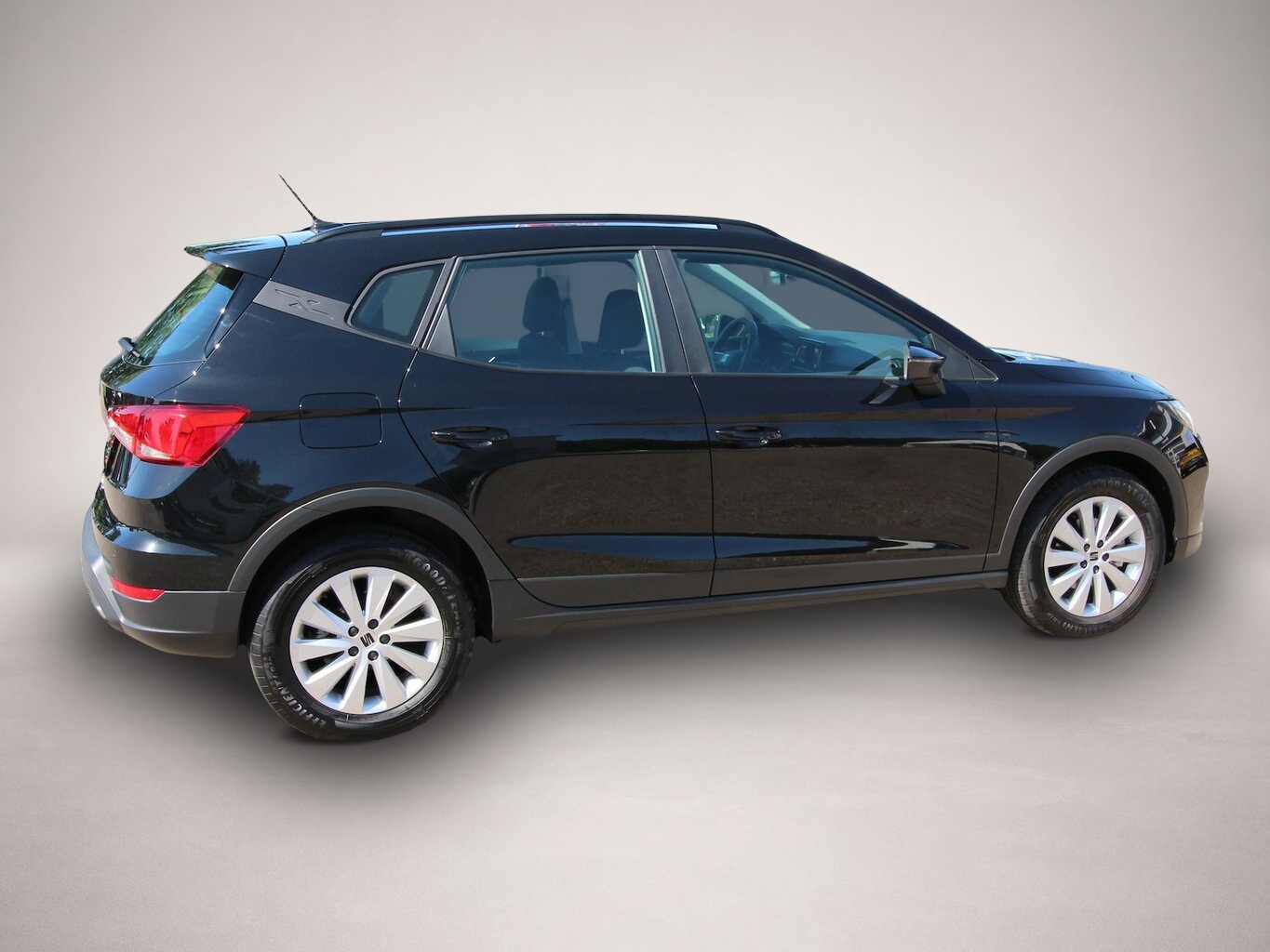 Seat Arona (03/2025, Benzin)