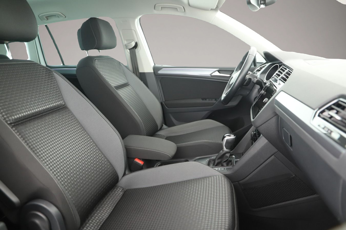 Volkswagen Tiguan (06/2022, )