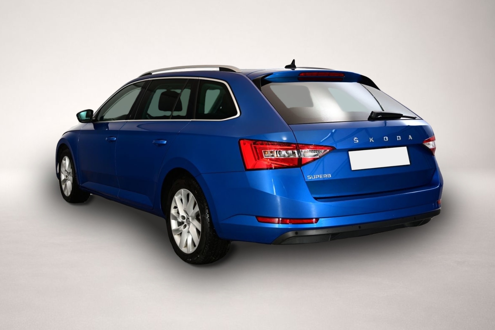 Skoda Superb (04/2024, Benzin)