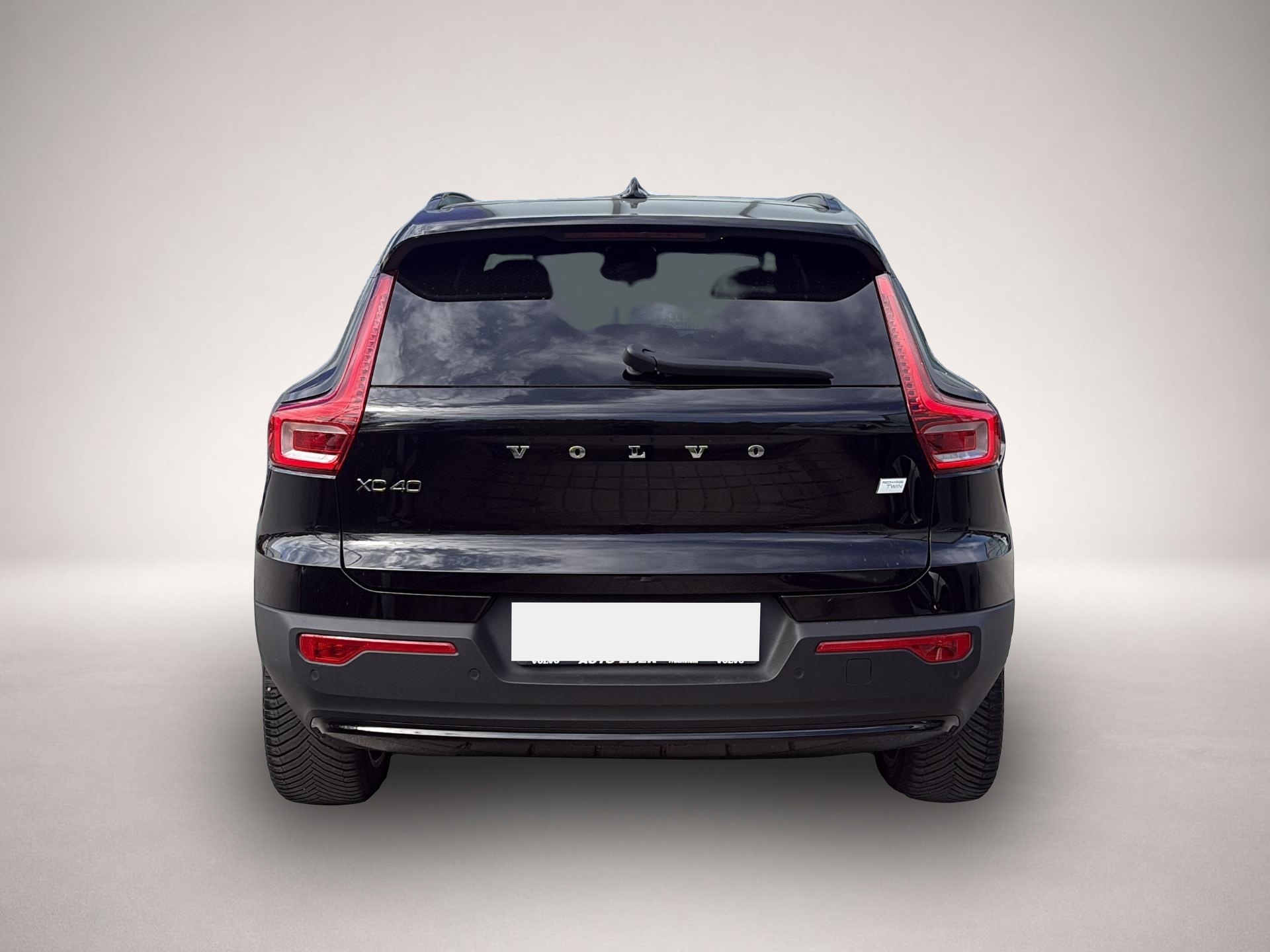 Volvo XC40 (02/2023, ELECTRIC)