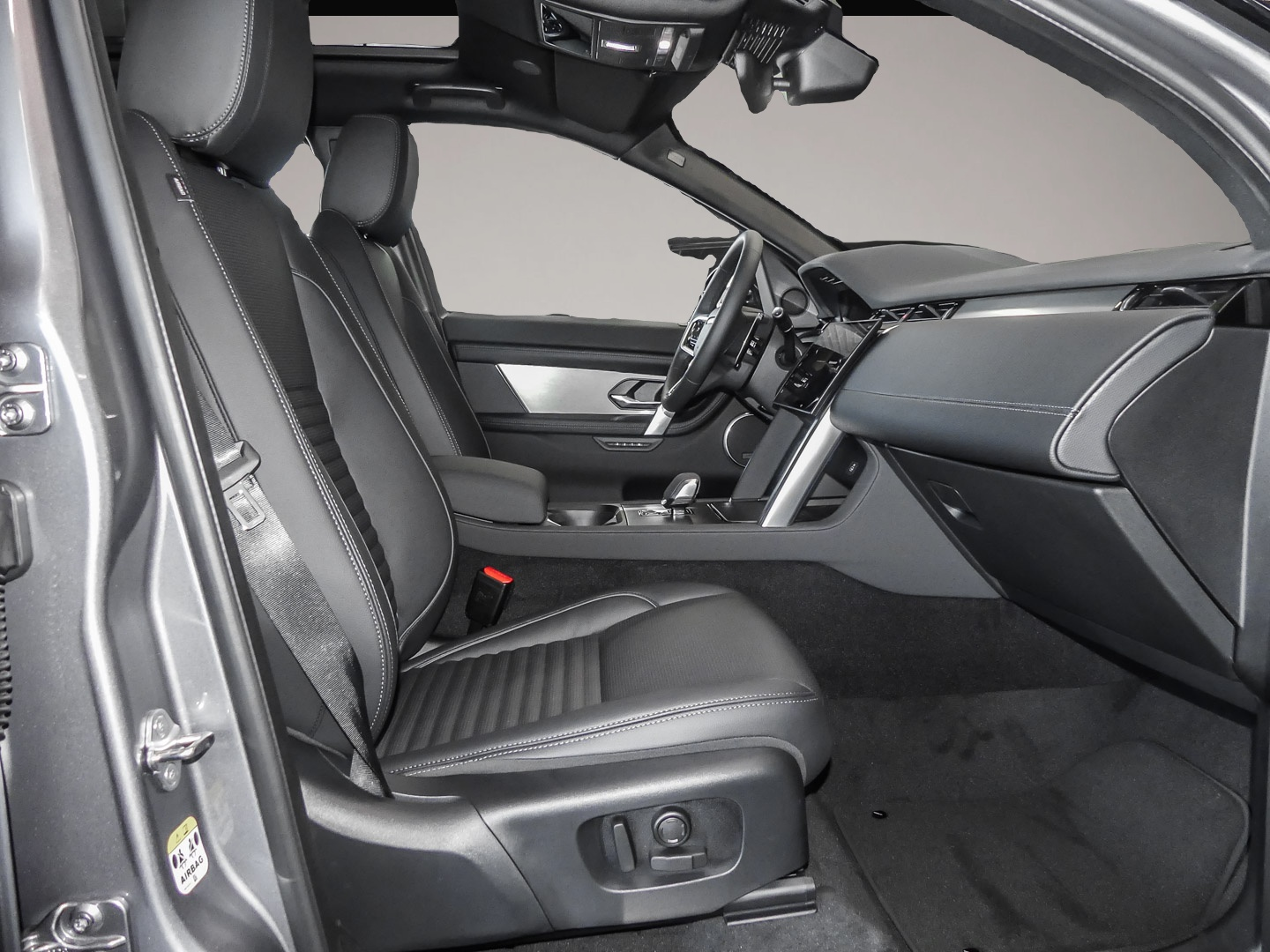 Land-Rover Discovery Sport (09/2025, Hybrid (Benzin/Elektro))