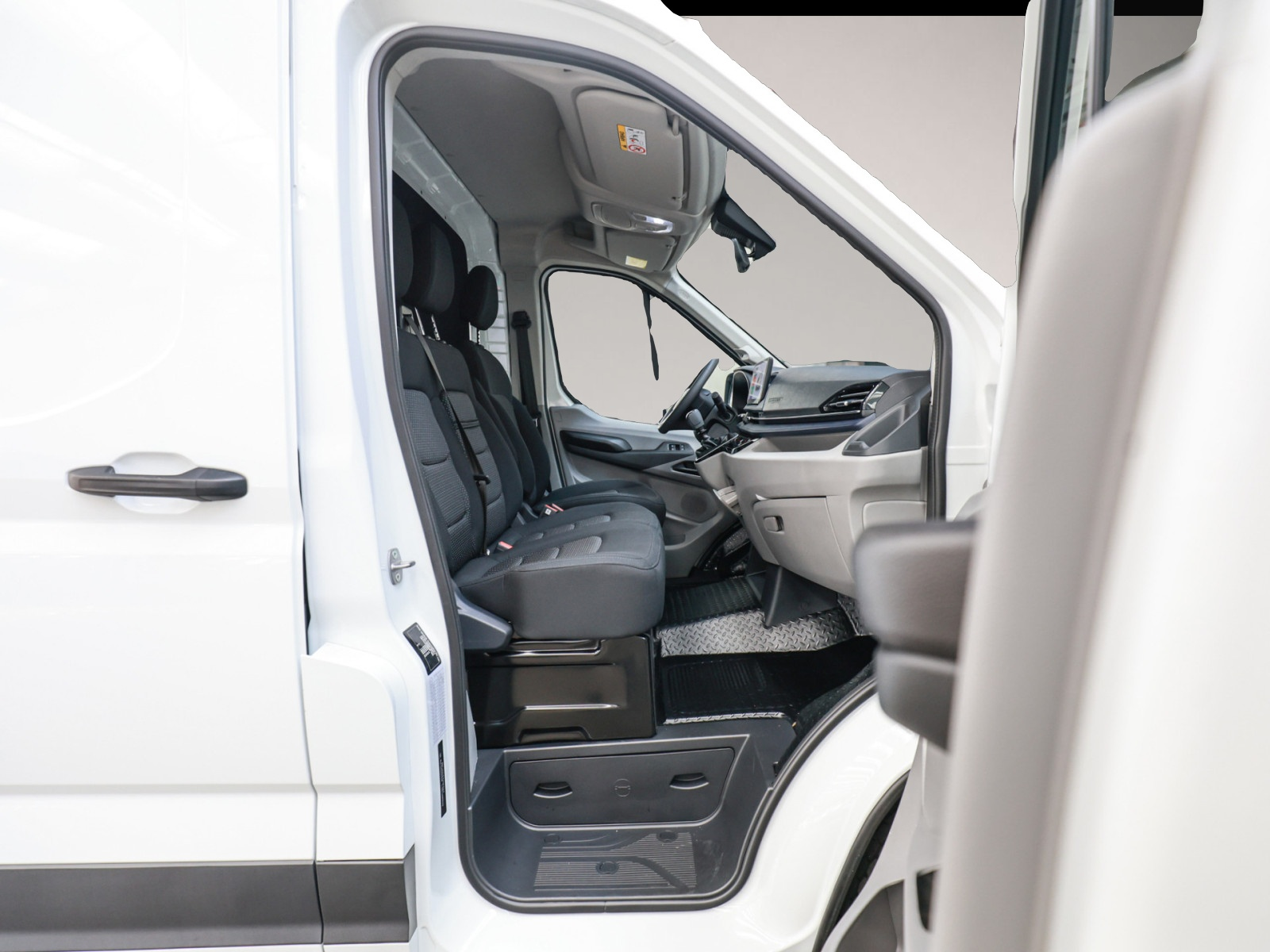 Maxus Deliver 9, image 2 of 4