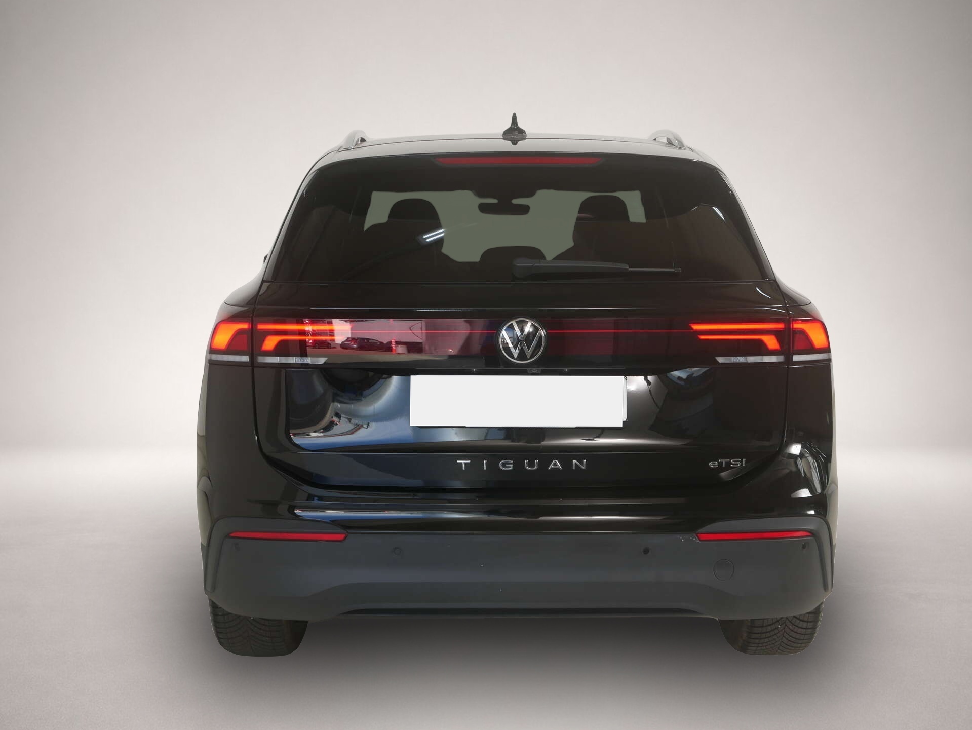 Volkswagen Tiguan (12/2025, Benzin)