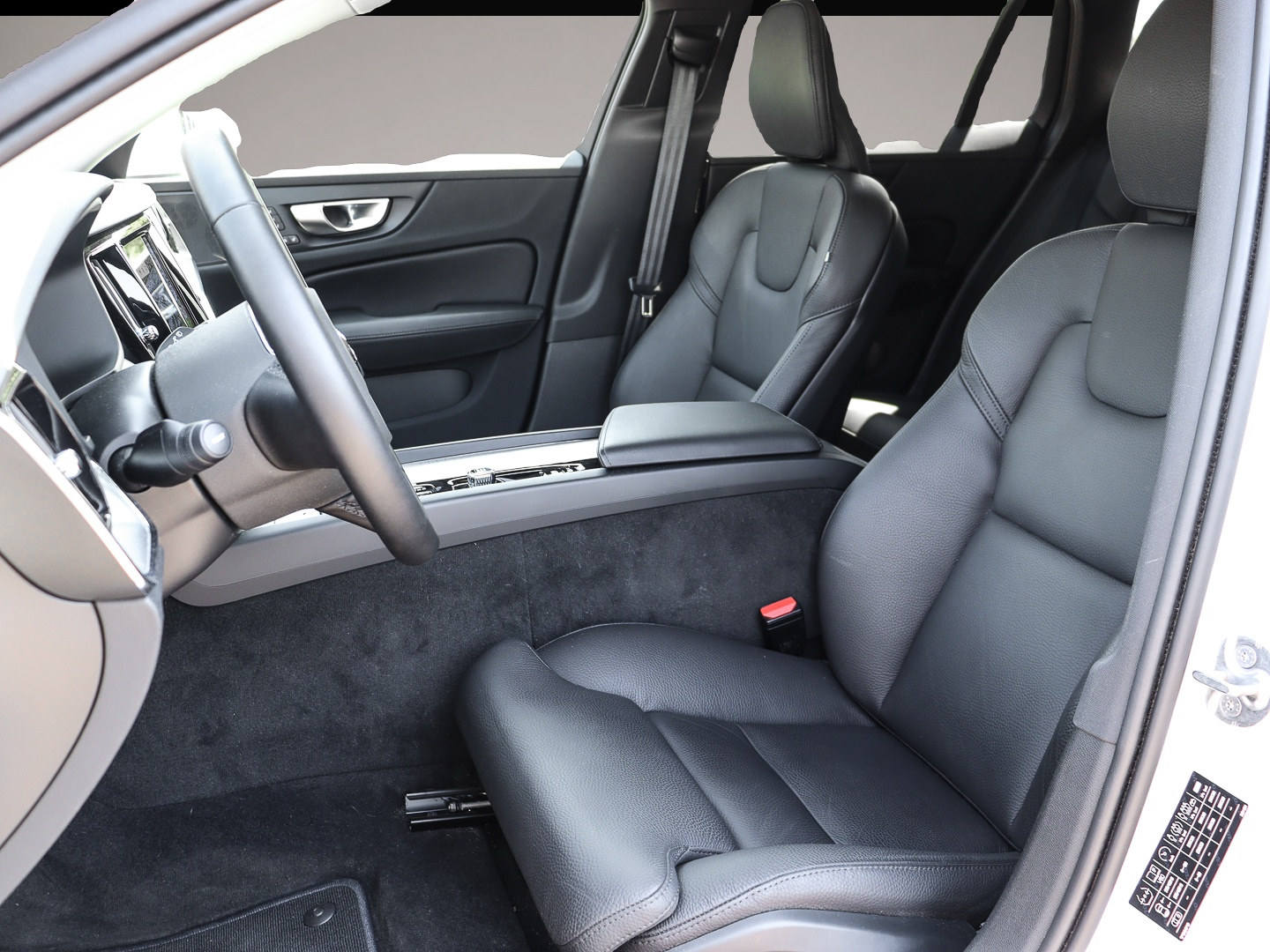 Volvo V60 (06/2024, Benzin)