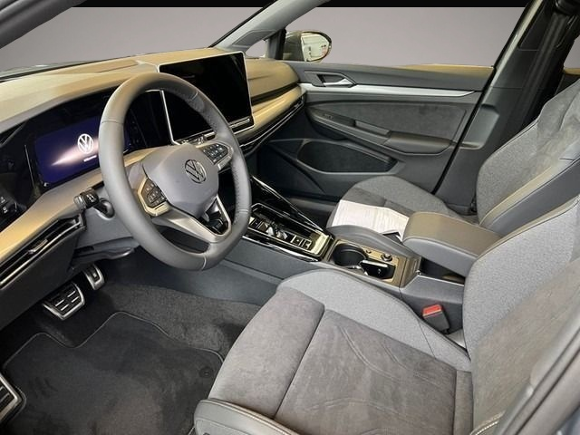 Volkswagen Golf (11/2024, Benzin)