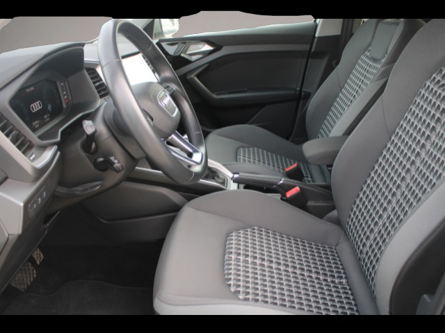 Audi A1 (05/2022, )