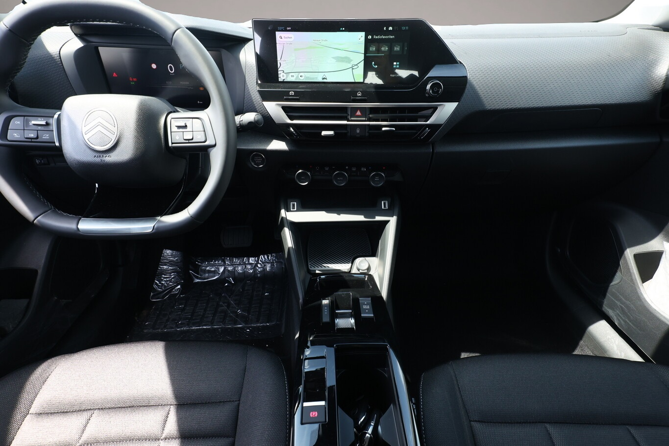 Citroen C4 (12/2025, Benzin)