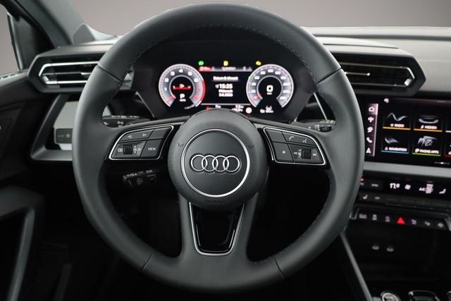 Audi A3 (04/2026, Benzin)