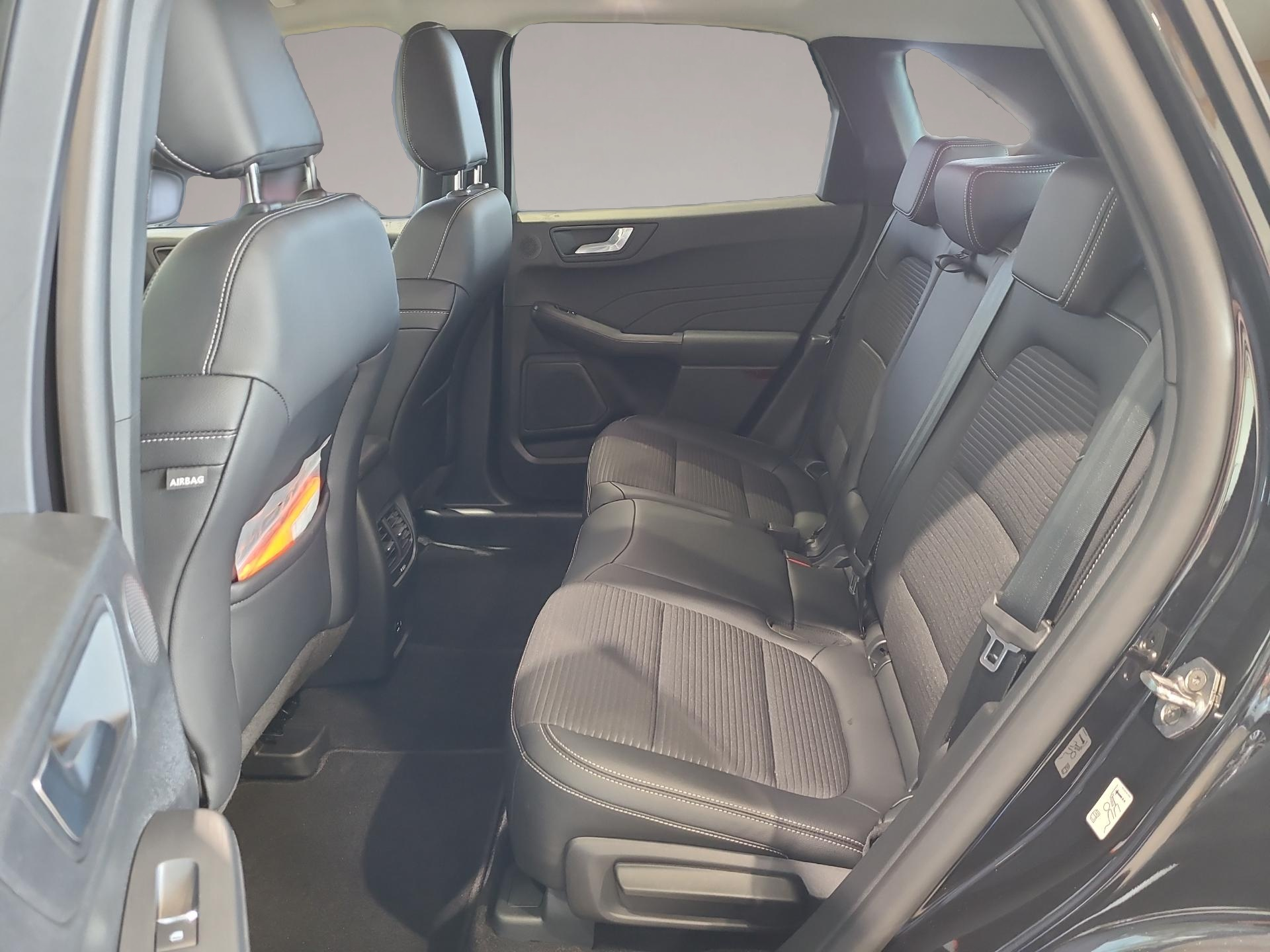 Ford Kuga (11/2022, Hybrid (Benzin/Elektro))