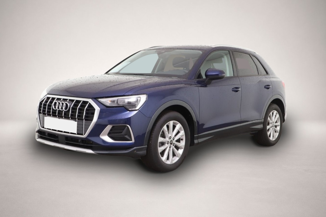 Audi Q3 (09/2025, Benzin)