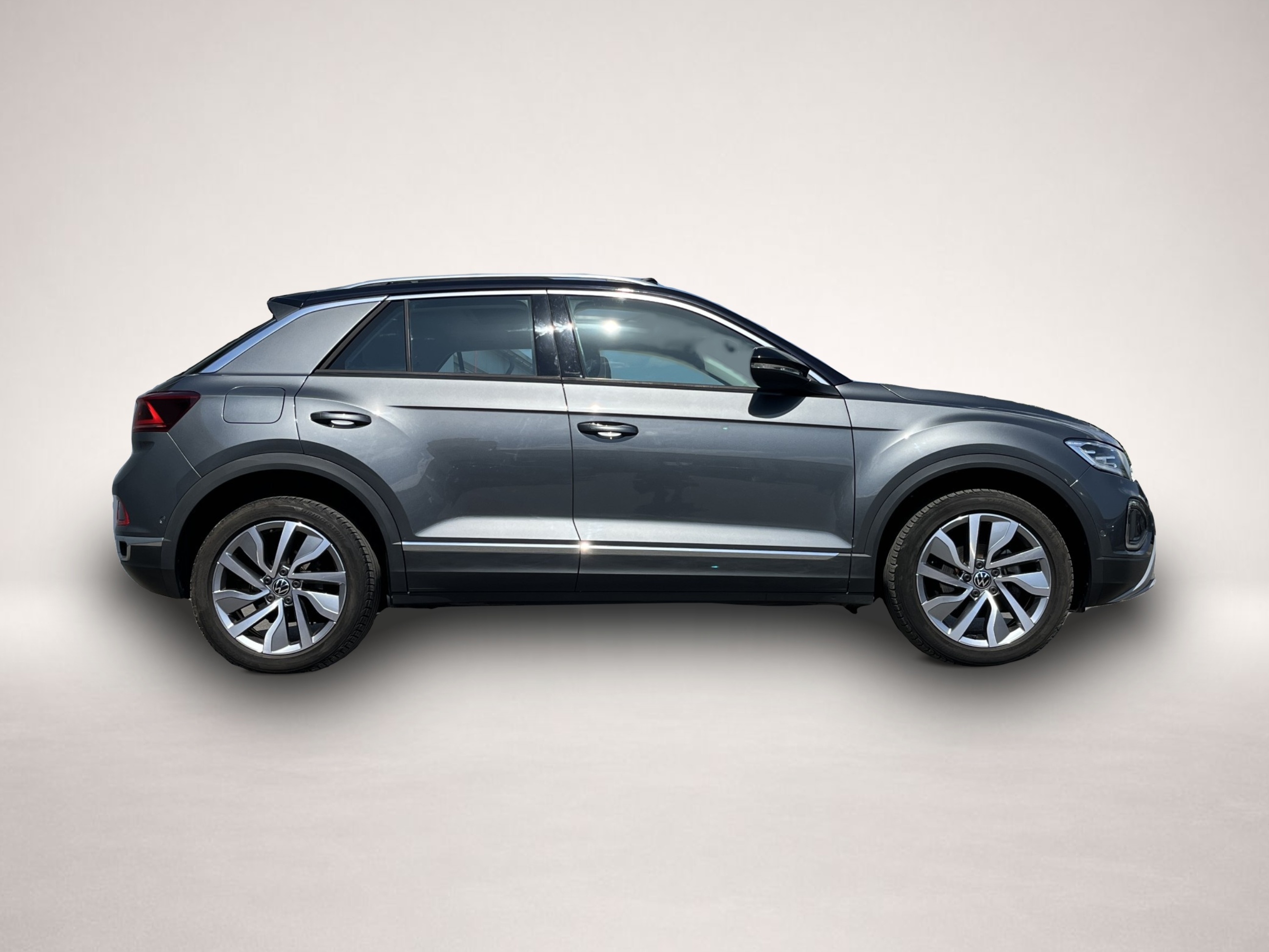 Volkswagen T-Roc (03/2022, Benzin)