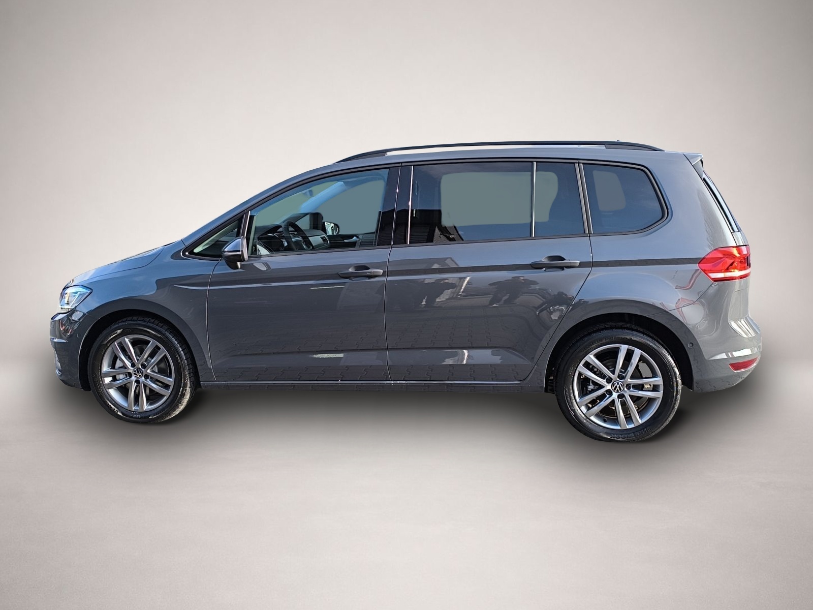 Volkswagen Touran (04/2026, Benzin)