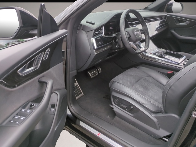 Audi SQ8 (08/2023, Benzin)