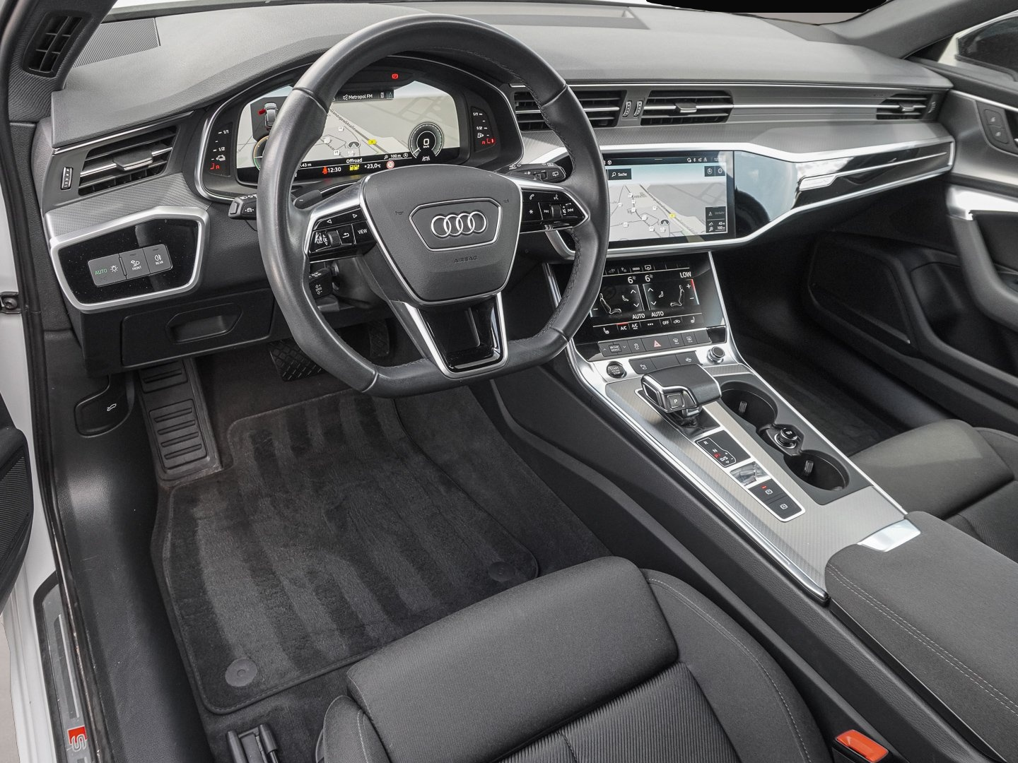 Audi quattro (04/2023, )