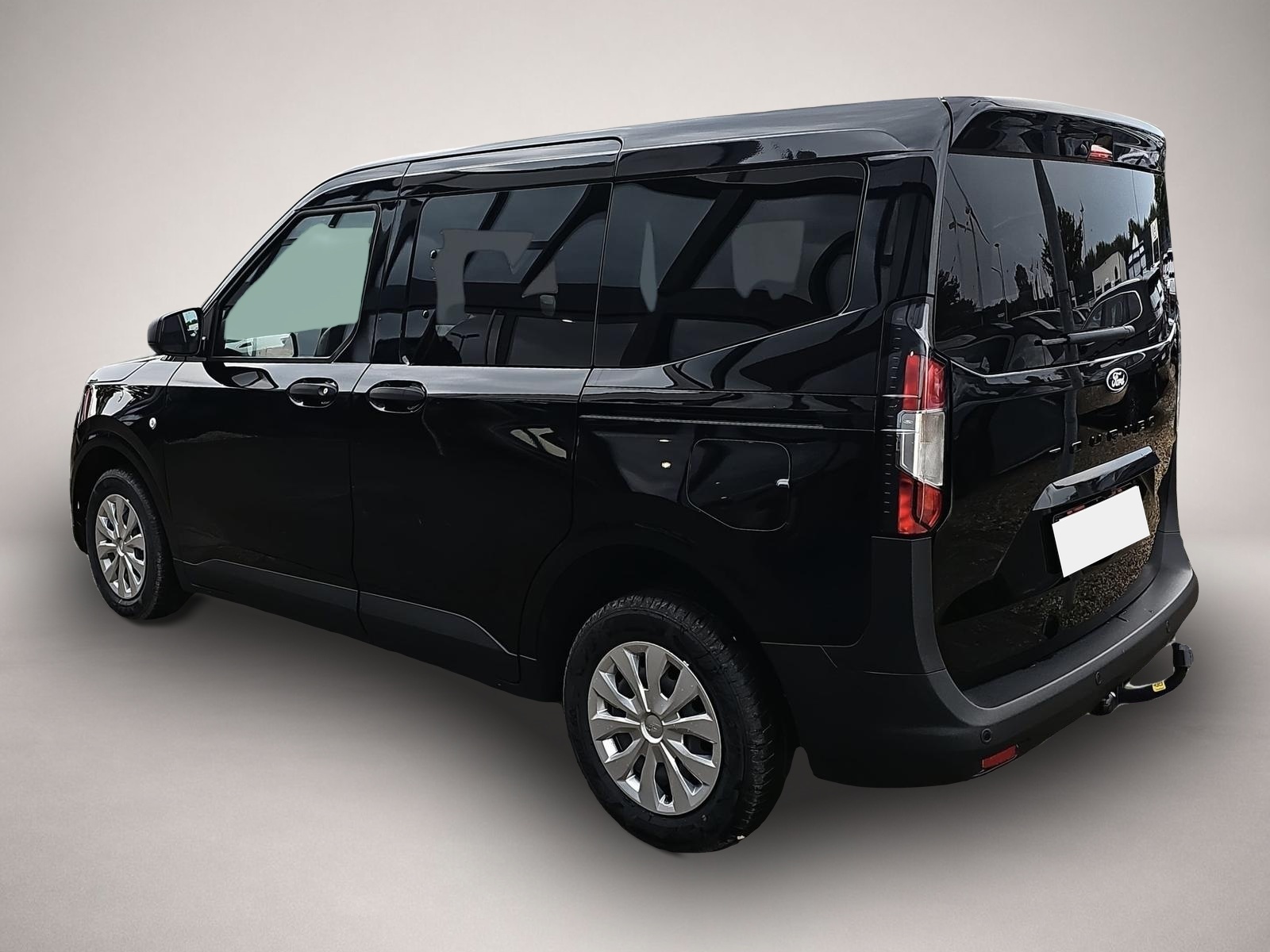 Ford Tourneo Courier (05/2026, Benzin)