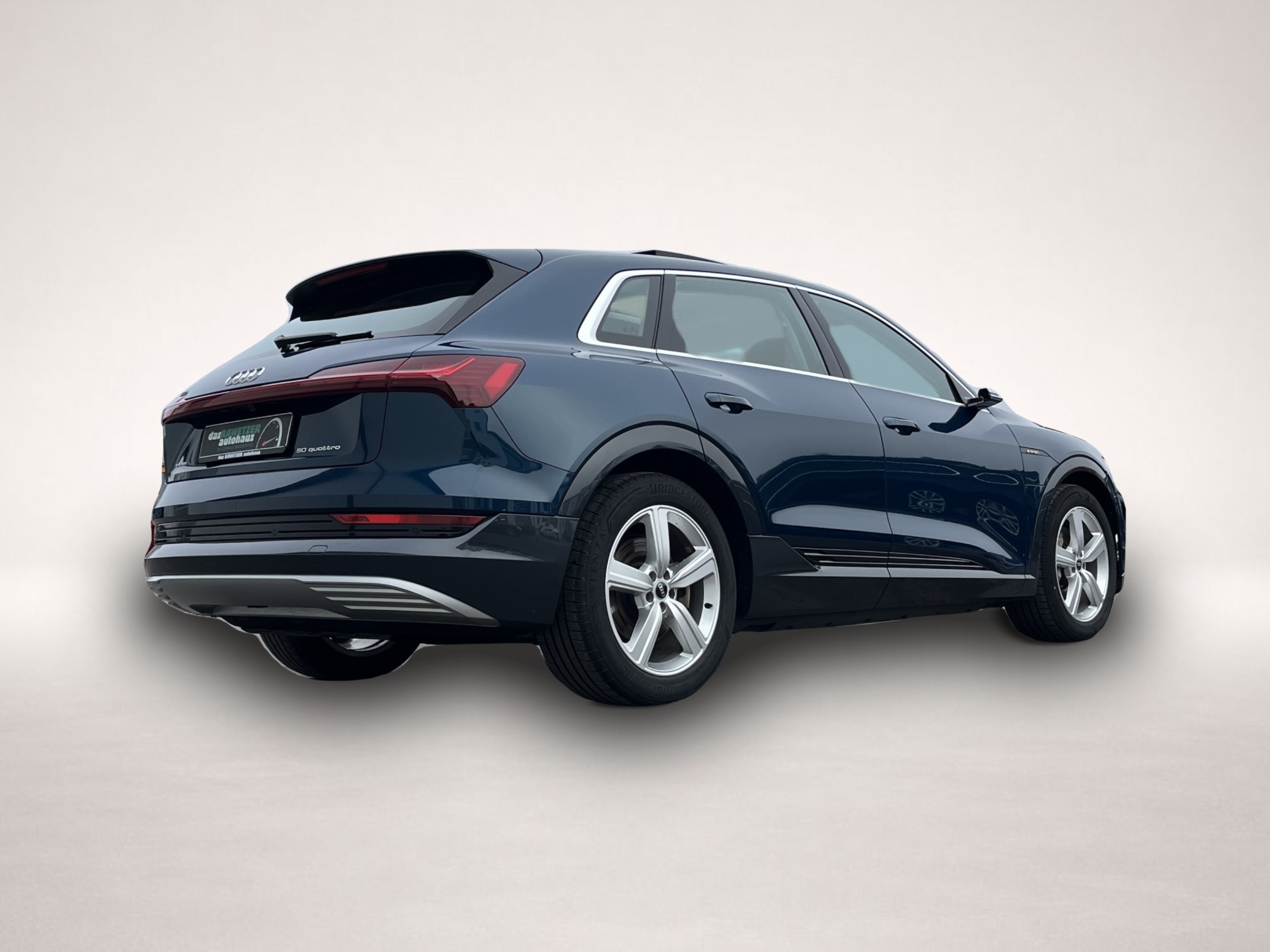 Audi e-tron (09/2022, ELECTRIC)