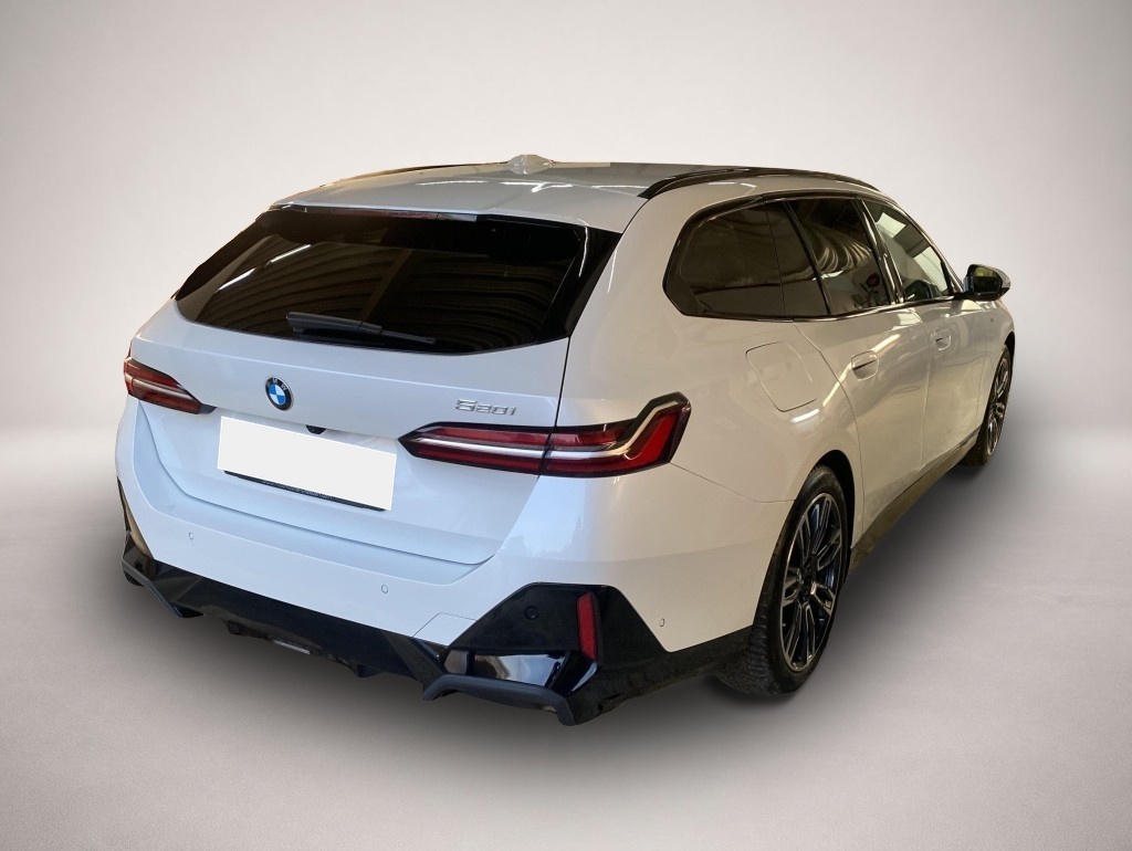 BMW 520 (03/2025, Benzin)