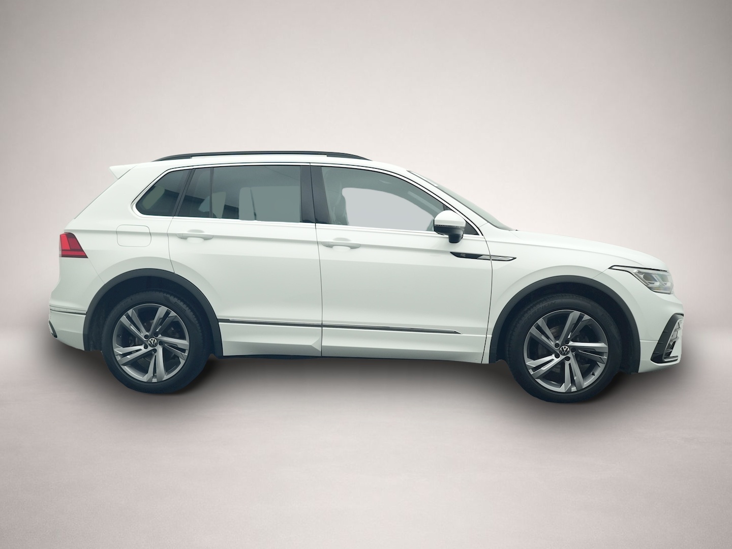 Volkswagen Tiguan (06/2022, Benzin)
