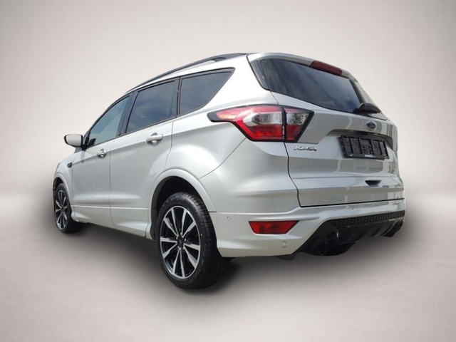 Ford Kuga (08/2019, Benzin)