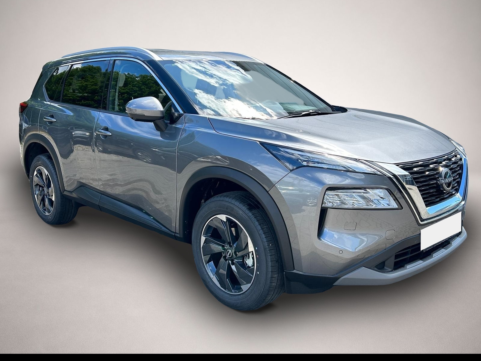 Nissan X-Trail (04/2026, Benzin)