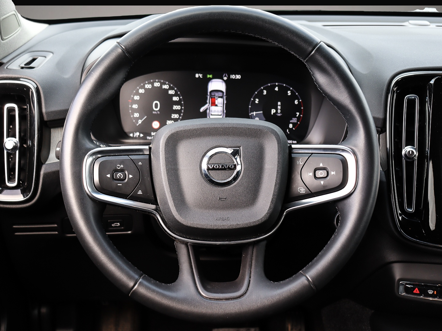 Volvo XC40 (07/2022, Benzin)