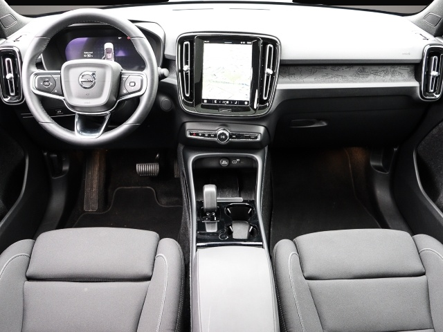 Volvo C40 (04/2024, ELECTRIC)