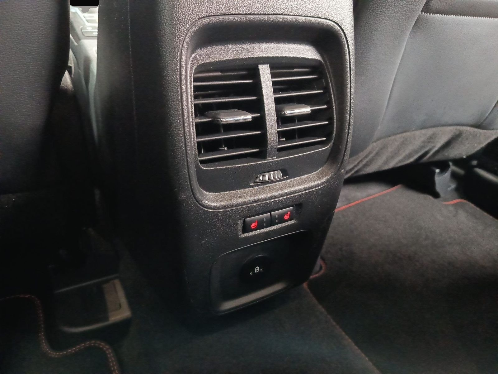 Ford Kuga (06/2023, )