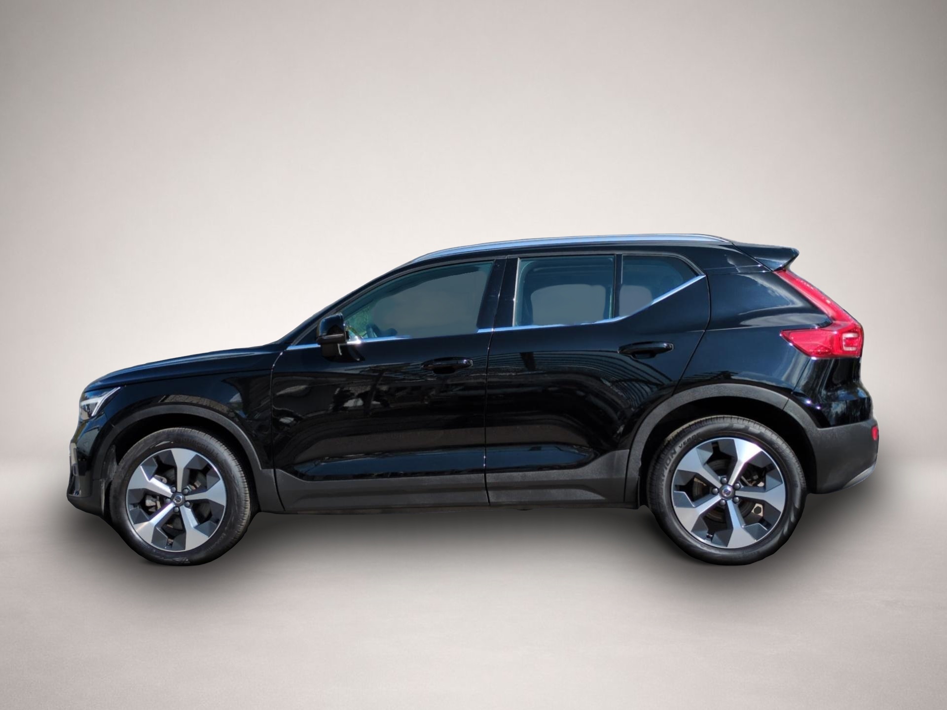 Volvo XC40 (01/2023, Benzin)