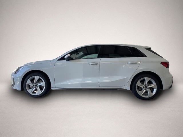Audi A3, image 3 of 5
