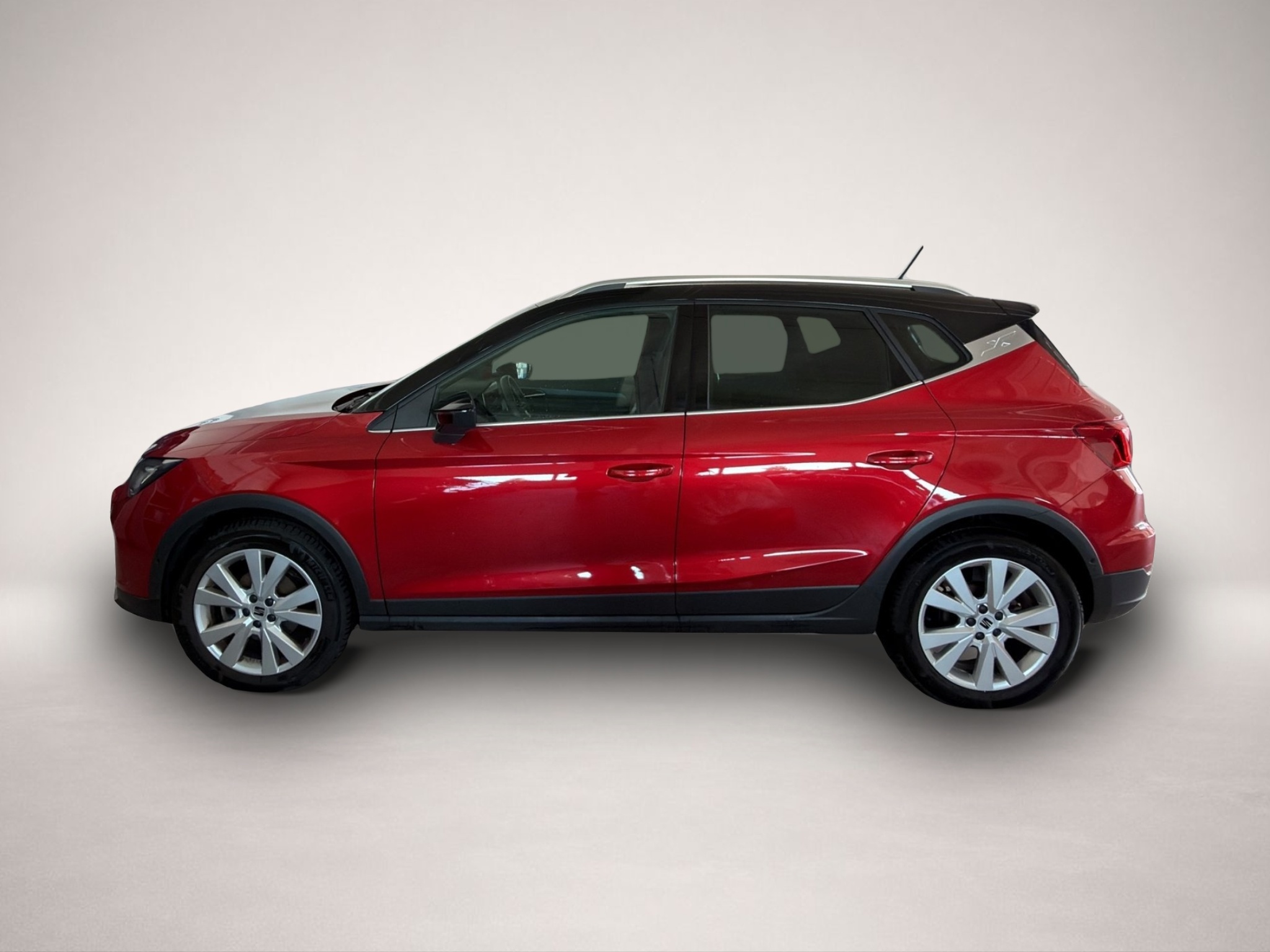 Seat Arona (06/2023, Benzin)
