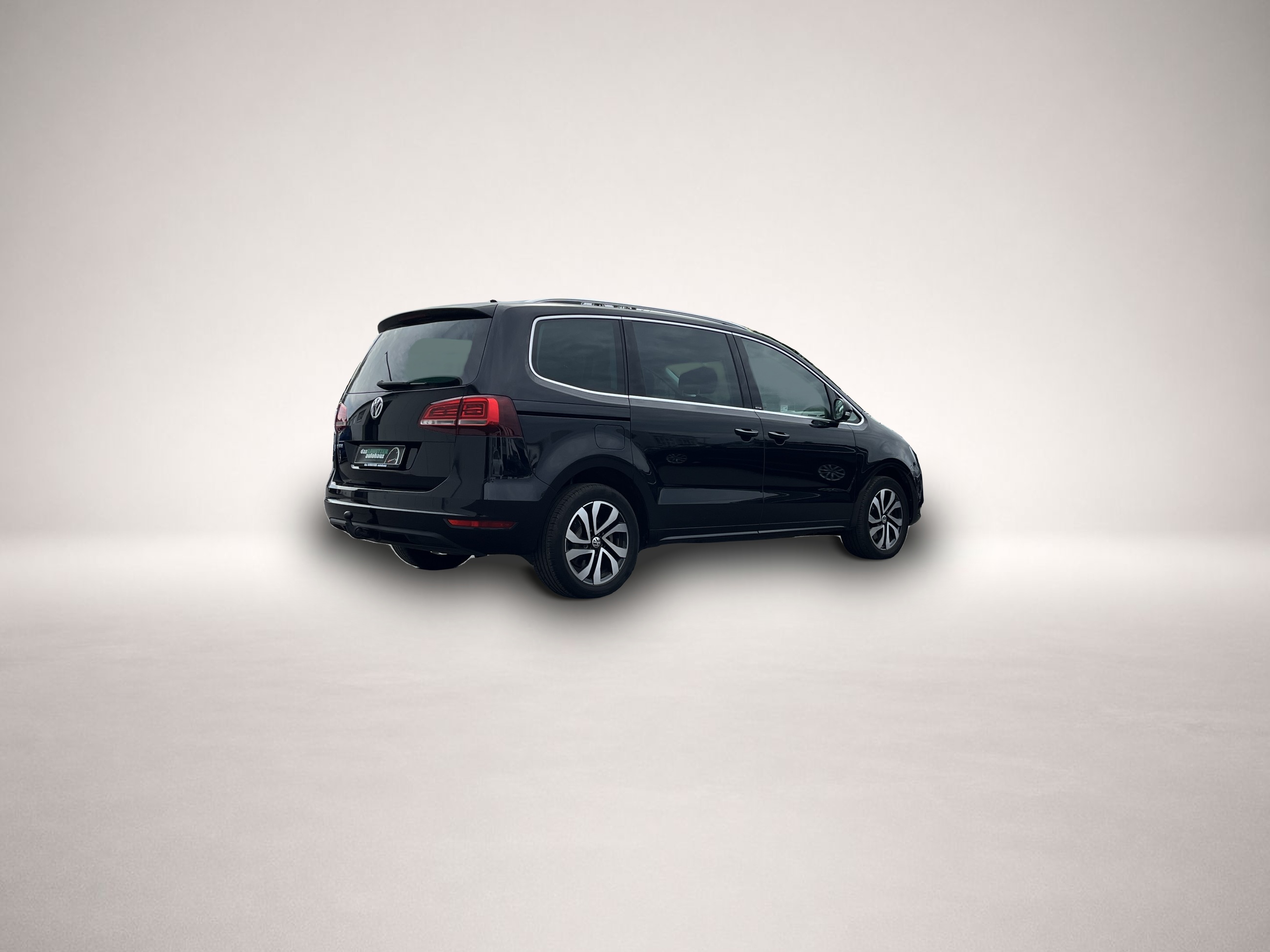 Volkswagen Sharan (04/2022, Benzin)