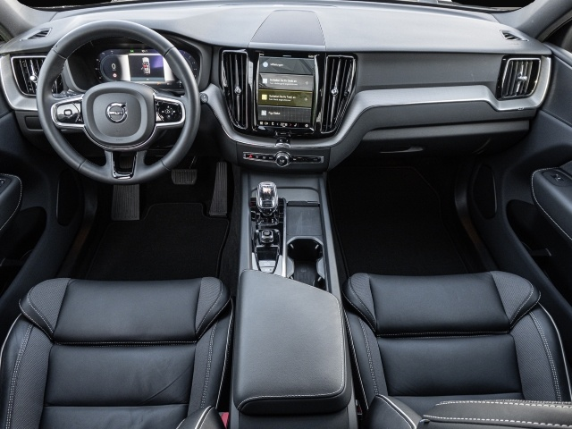Volvo XC60 (01/2024, Benzin)