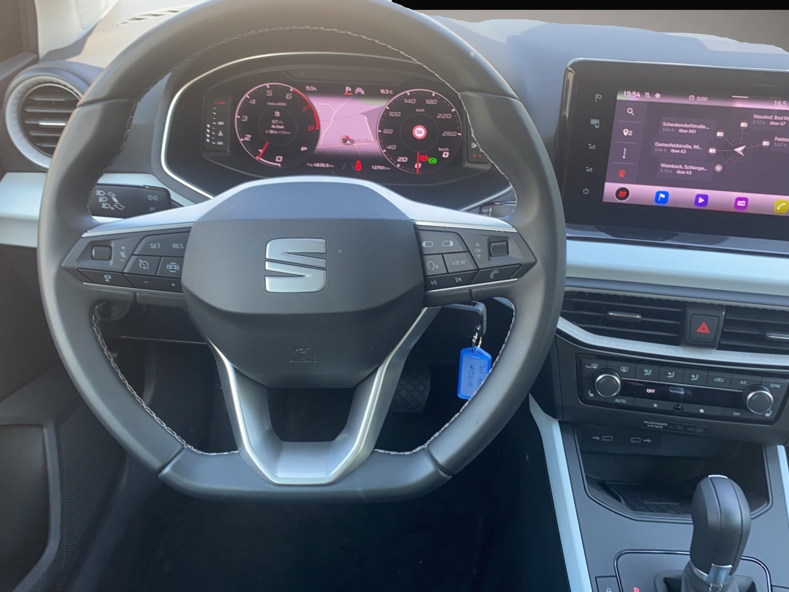 Seat Arona (03/2022, Benzin)
