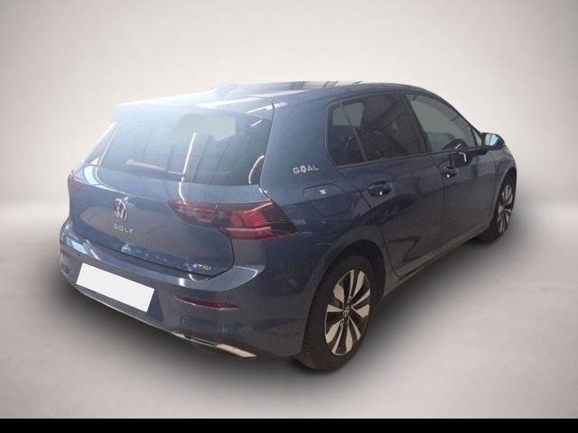 Volkswagen Golf (09/2025, Benzin)