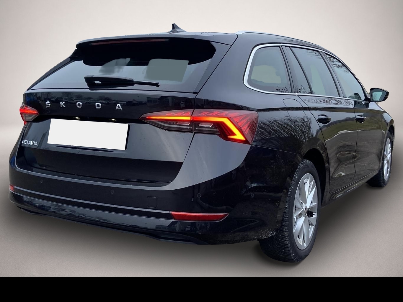 Skoda Octavia (06/2022, )